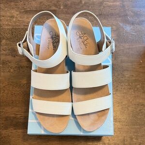 Life Stride White Sandals